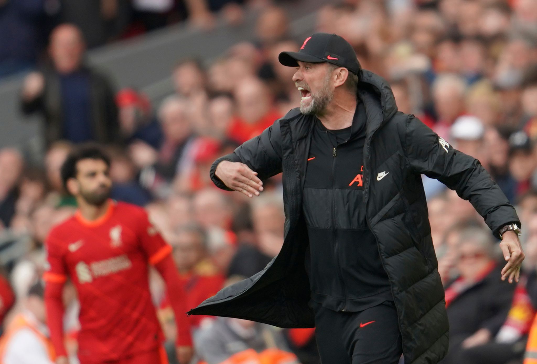 Liverpools Trainer Jürgen Klopp verpasst mit seiner Mannschaft die englische Meisterschaft. (© Jon Super/AP/dpa)