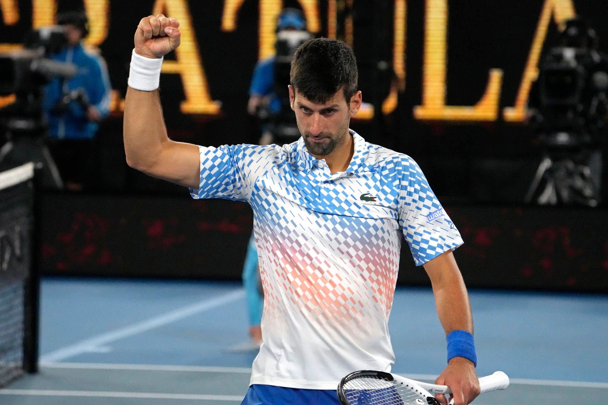 Steht wieder im Halbfinale der Australian Open: Novak Djokovic. (© Ng Han Guan/AP/dpa)