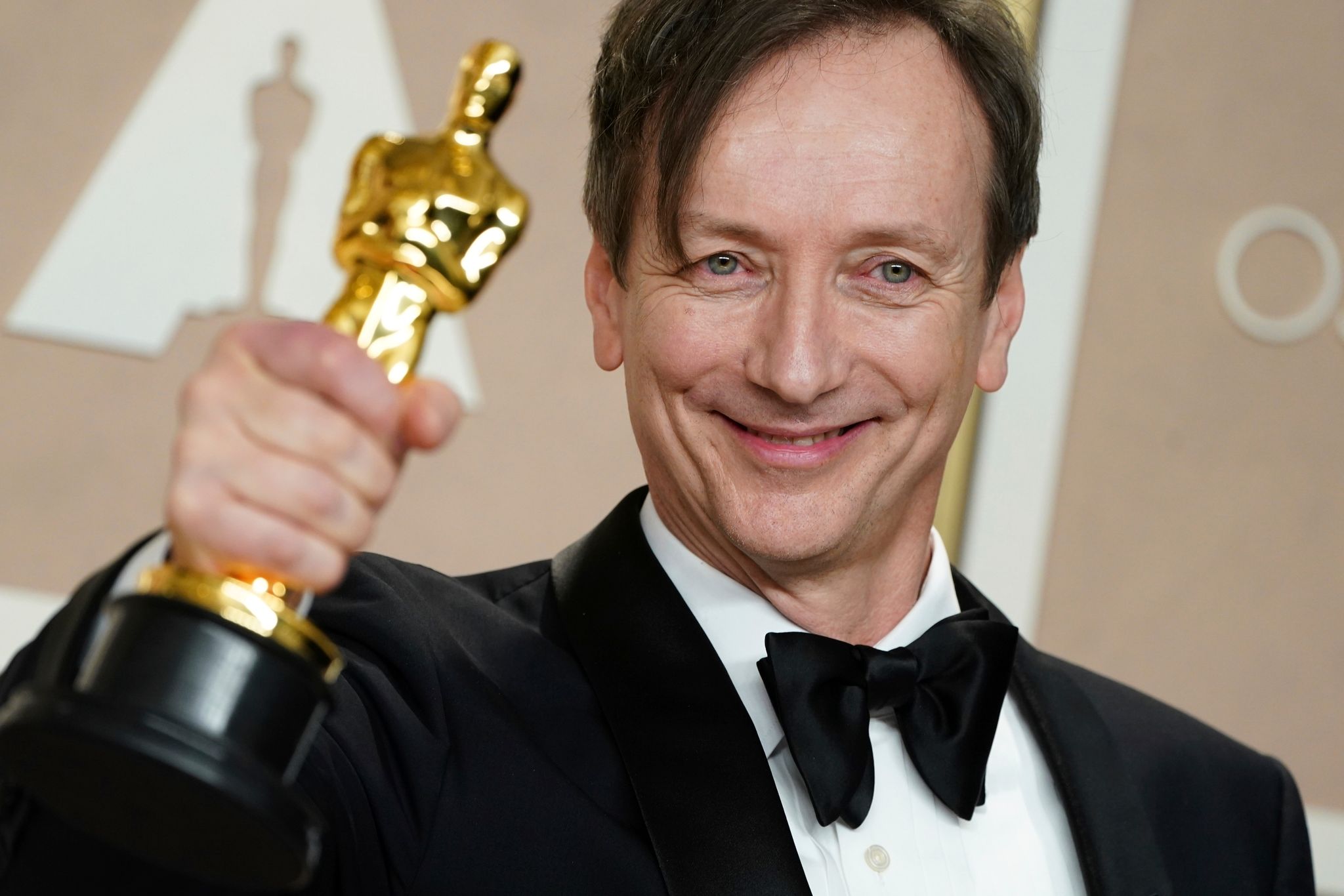 Volker Bertelmann hat einen Oscar für die Filmmusik zu «Im Westen nichts Neues» gewonnen. (© Jordan Strauss/Invision/AP/dpa)
