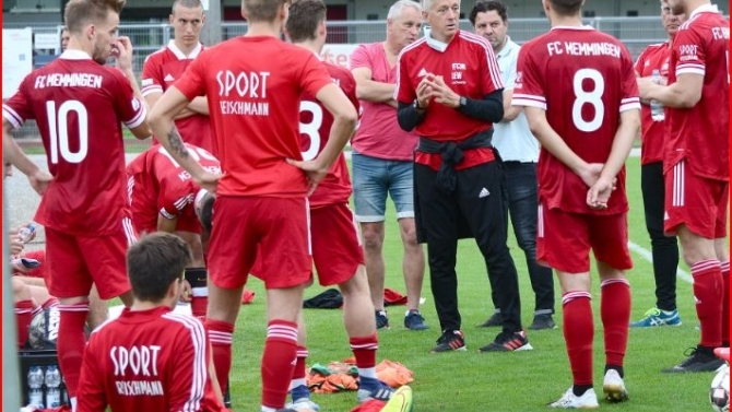 Jetzt muss der neue Trainer die Mannschaft wieder zurückbringen  (© FC Memmingen)