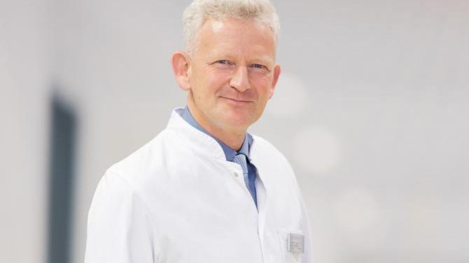 Prof. Dr. Jan Torzewski, Chefarzt der Kardiologie am Klinikum Kempten und an der Klinik Immenstadt. (© Klinikverbund Kempten)