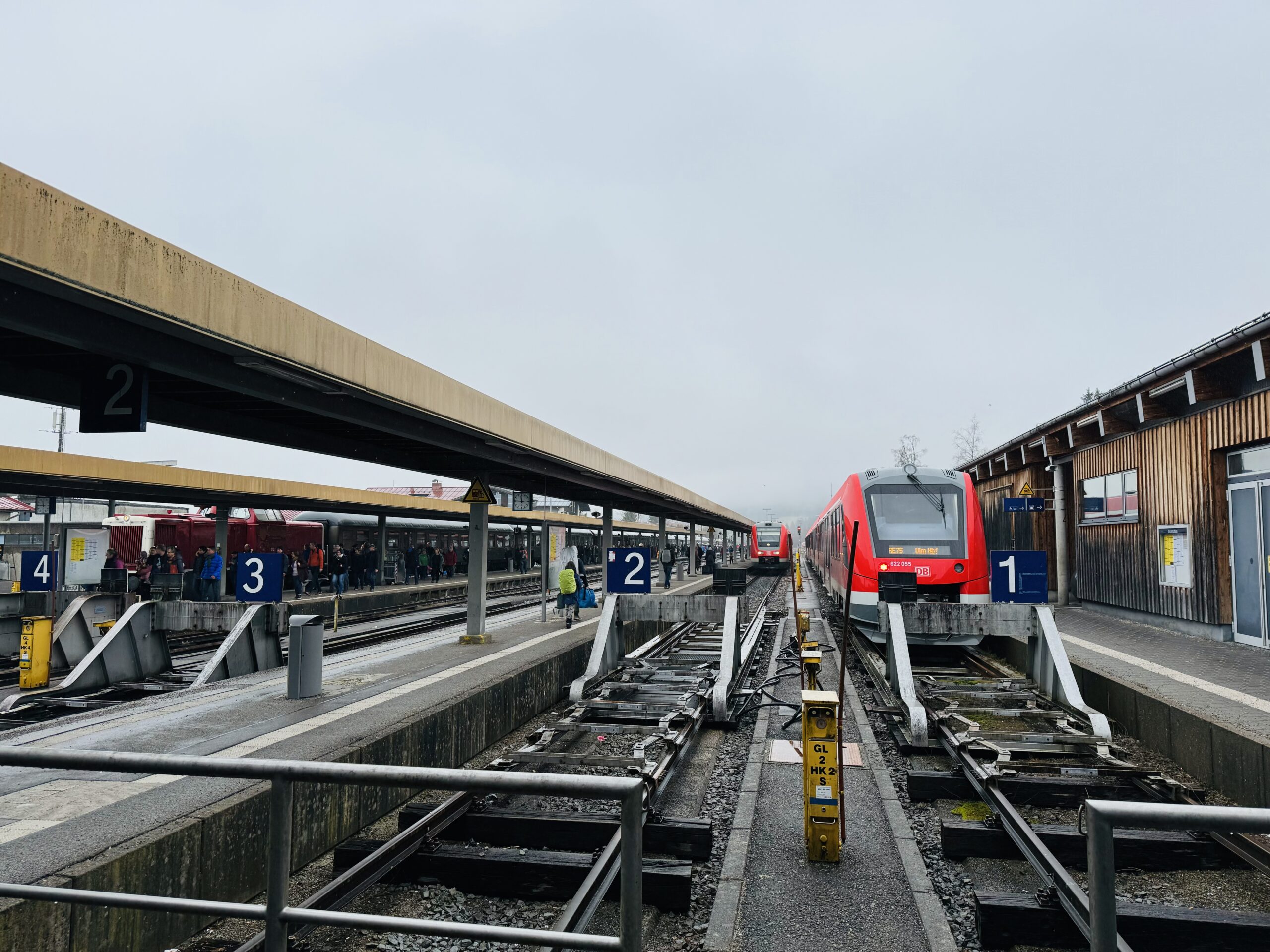 Defektes Stellwerk der Bahn in Oberstdorf: Bayerns Verkehrsminister Bernreiter fordert schnellere Lösung