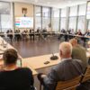 Bezirk Schwaben warnt vor steigenden Sozialkosten – Austausch mit Abgeordneten in Augsburg