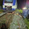 Zug entgleist nach Unwetter bei Leuterschach – 14 Fahrgäste unverletzt